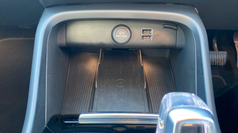 Volvo Xc40 1.5 T5 Recharge PHEV Ultimate Dark 5dr Auto Estate